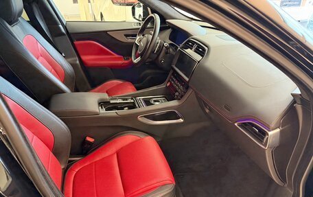 Jaguar F-Pace, 2020 год, 4 600 000 рублей, 14 фотография