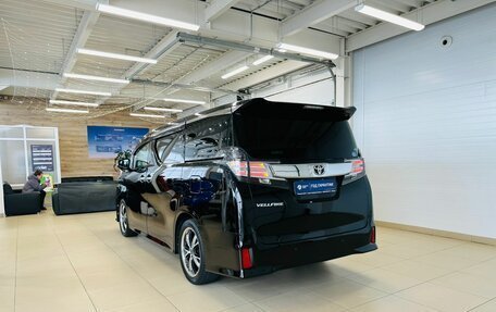 Toyota Vellfire II, 2016 год, 3 499 999 рублей, 4 фотография