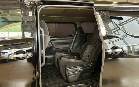 Toyota Vellfire II, 2016 год, 3 499 999 рублей, 18 фотография