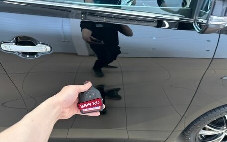 Toyota Vellfire II, 2016 год, 3 499 999 рублей, 28 фотография