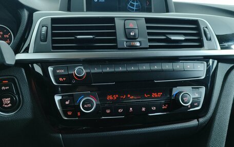 BMW 3 серия, 2018 год, 1 799 000 рублей, 13 фотография