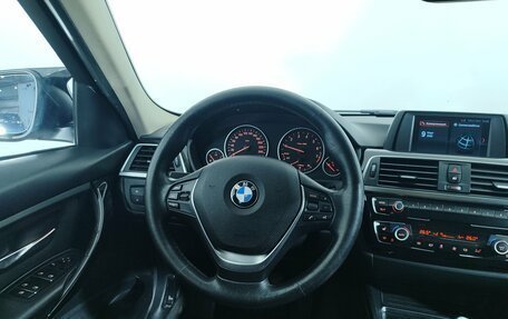 BMW 3 серия, 2018 год, 1 799 000 рублей, 19 фотография