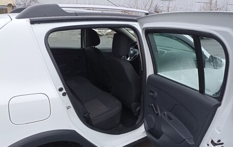 Renault Sandero II рестайлинг, 2019 год, 1 050 000 рублей, 12 фотография