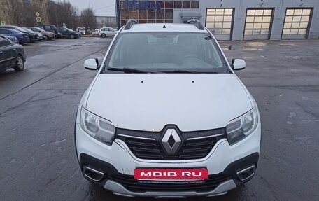 Renault Sandero II рестайлинг, 2019 год, 1 050 000 рублей, 2 фотография