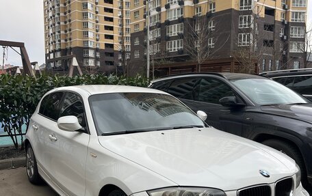 BMW 1 серия, 2011 год, 800 000 рублей, 3 фотография