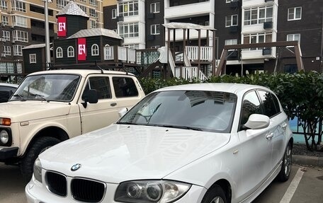 BMW 1 серия, 2011 год, 800 000 рублей, 2 фотография