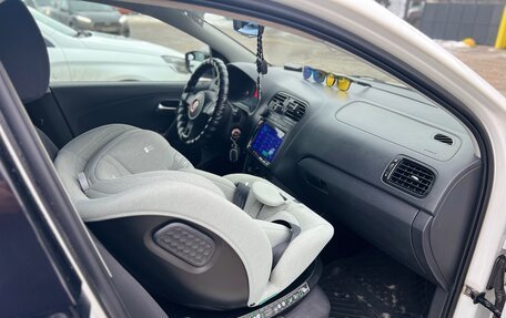 Volkswagen Polo VI (EU Market), 2012 год, 750 000 рублей, 8 фотография