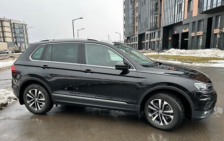 Volkswagen Tiguan II, 2020 год, 3 740 000 рублей, 4 фотография