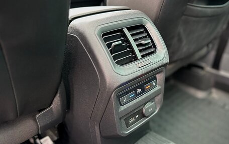 Volkswagen Tiguan II, 2020 год, 3 740 000 рублей, 32 фотография