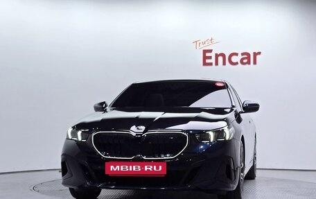 BMW 5 серия, 2025 год, 5 915 000 рублей, 2 фотография