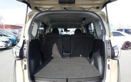 Toyota Sienta II, 2020 год, 1 210 000 рублей, 14 фотография