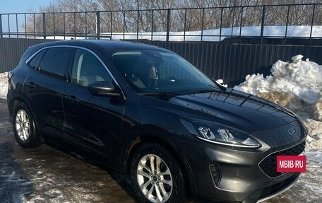 Ford Escape, 2020 год, 1 940 000 рублей, 2 фотография