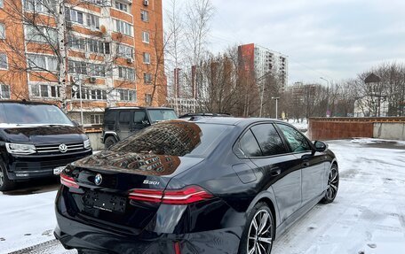 BMW 5 серия, 2025 год, 8 490 000 рублей, 7 фотография