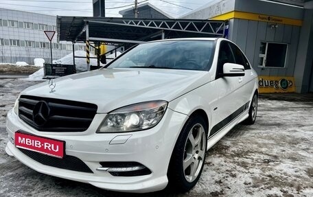Mercedes-Benz C-Класс, 2010 год, 1 150 000 рублей, 1 фотография