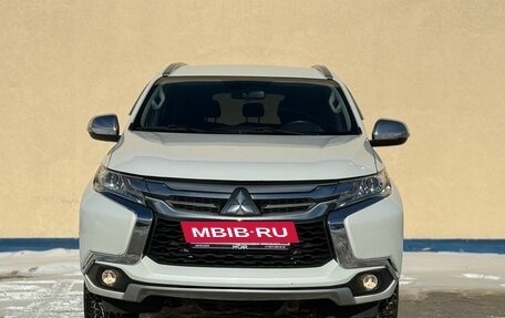 Mitsubishi Pajero Sport III рестайлинг, 2017 год, 2 690 000 рублей, 2 фотография