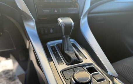 Mitsubishi Pajero Sport III рестайлинг, 2017 год, 2 690 000 рублей, 12 фотография