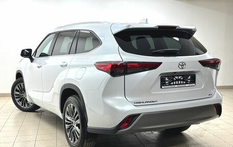 Toyota Highlander, 2025 год, 5 750 000 рублей, 6 фотография