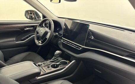 Toyota Highlander, 2025 год, 5 750 000 рублей, 12 фотография