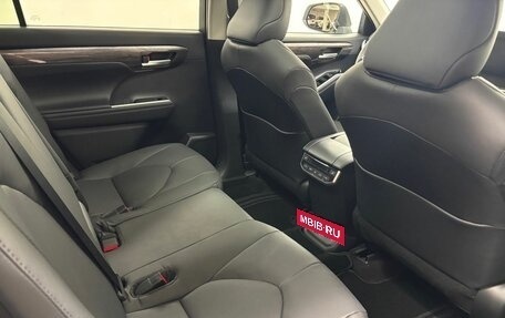 Toyota Highlander, 2025 год, 5 750 000 рублей, 13 фотография