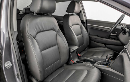 Hyundai Elantra VI рестайлинг, 2019 год, 1 790 000 рублей, 25 фотография