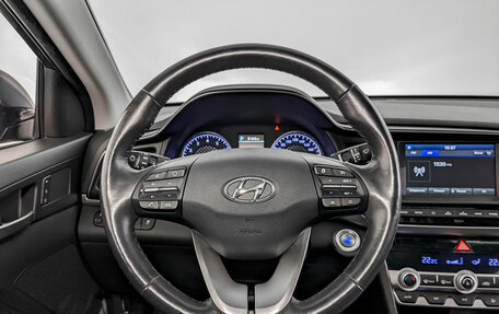 Hyundai Elantra VI рестайлинг, 2019 год, 1 790 000 рублей, 23 фотография