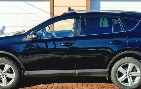 Toyota RAV4, 2017 год, 3 250 000 рублей, 2 фотография