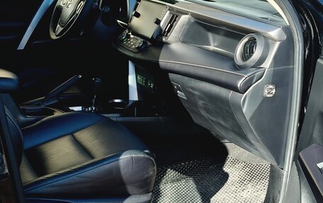 Toyota RAV4, 2017 год, 3 250 000 рублей, 11 фотография