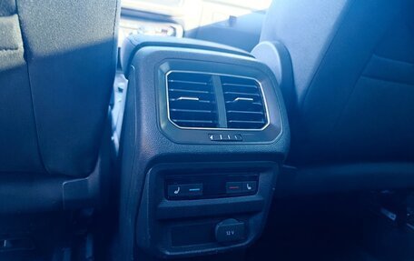 Volkswagen Tiguan II, 2017 год, 1 900 000 рублей, 14 фотография