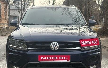 Volkswagen Tiguan II, 2017 год, 1 799 000 рублей, 3 фотография