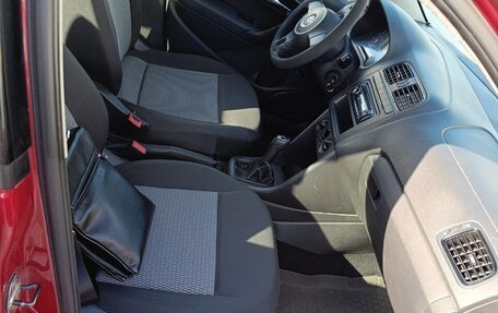 Volkswagen Polo VI (EU Market), 2010 год, 570 000 рублей, 21 фотография