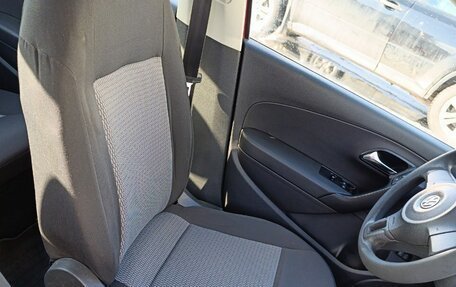 Volkswagen Polo VI (EU Market), 2010 год, 570 000 рублей, 16 фотография