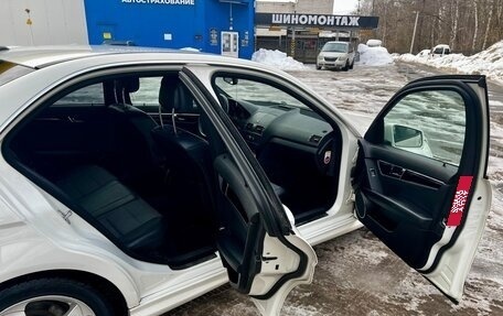 Mercedes-Benz C-Класс, 2010 год, 1 150 000 рублей, 16 фотография