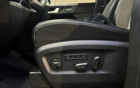 Volkswagen Multivan T6 рестайлинг, 2020 год, 7 300 000 рублей, 9 фотография