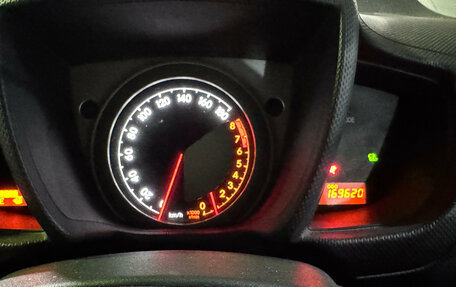 Toyota Ist II, 2007 год, 799 000 рублей, 11 фотография