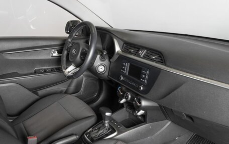 KIA Rio IV, 2020 год, 1 607 000 рублей, 7 фотография