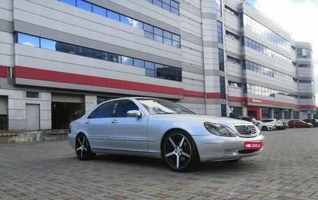 Mercedes-Benz S-Класс, 2000 год, 830 000 рублей, 1 фотография