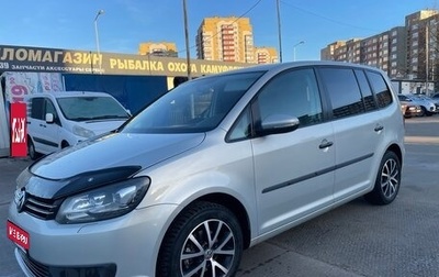 Volkswagen Touran III, 2011 год, 980 000 рублей, 1 фотография
