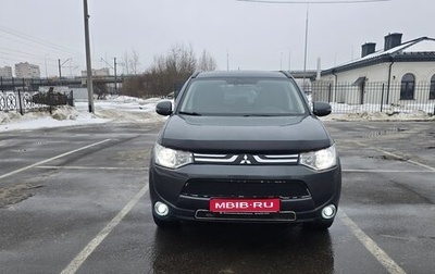 Mitsubishi Outlander III рестайлинг 3, 2014 год, 1 300 000 рублей, 1 фотография