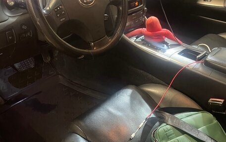 Lexus IS II рестайлинг 2, 2007 год, 1 300 000 рублей, 18 фотография