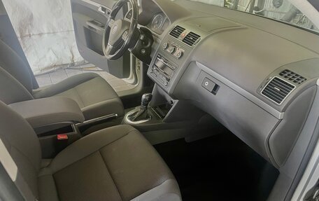 Volkswagen Touran III, 2011 год, 980 000 рублей, 10 фотография