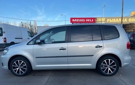 Volkswagen Touran III, 2011 год, 980 000 рублей, 7 фотография
