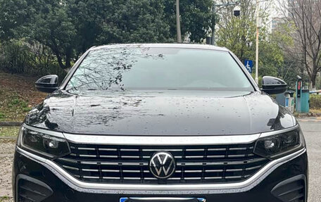 Volkswagen Passat B8 рестайлинг, 2022 год, 1 593 900 рублей, 2 фотография