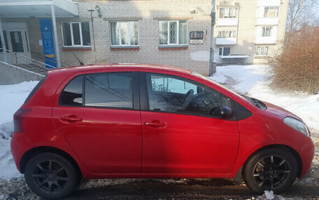 Toyota Yaris III рестайлинг, 2007 год, 390 000 рублей, 4 фотография