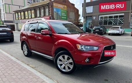 Mitsubishi Outlander III рестайлинг 3, 2010 год, 1 175 000 рублей, 2 фотография