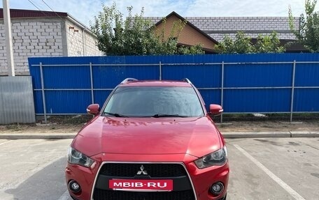 Mitsubishi Outlander III рестайлинг 3, 2010 год, 1 175 000 рублей, 11 фотография