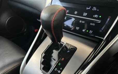 Toyota Harrier, 2020 год, 2 620 000 рублей, 17 фотография