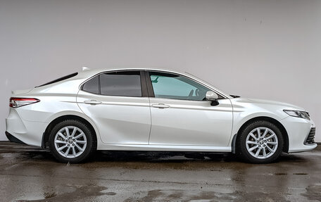 Toyota Camry, 2022 год, 3 400 000 рублей, 4 фотография