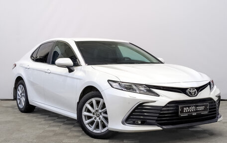 Toyota Camry, 2021 год, 3 190 000 рублей, 3 фотография