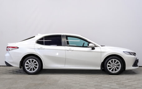 Toyota Camry, 2021 год, 3 190 000 рублей, 4 фотография