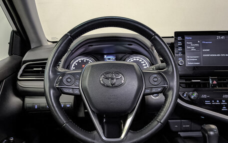 Toyota Camry, 2021 год, 3 190 000 рублей, 22 фотография